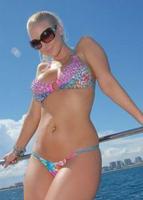 HoT BLONDE BARBIE. . . FiRsT nIgHt in MiAmi.estoy dispinible, 23
