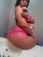 Hey boys under 100 outcalls are here with Pretty red., 25