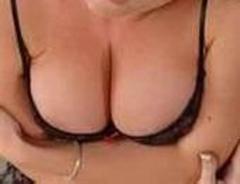 Let me help you distress with my magical hands.... Offering an erotic nude body rub today ...., 38