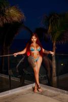 9’ HUNG BARBIEE, 25