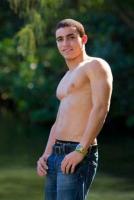 Ronny Strong Muscular Top ----- Ronny Latino muscular hombre top, 22