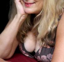 Sensual Sherre, cmt pretty leggy blonde, for the UlLTIMATE EXPERIENCE, 42