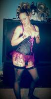 looking to have fun tonight? dont miss out on this ;), 24
