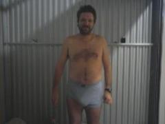 A man looking for a woman that wants action and to be satisfield
