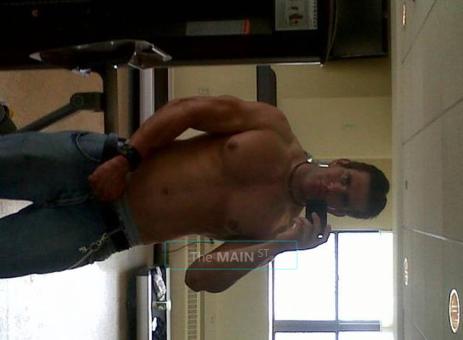 Male escort, model, in the surrounding area and out of town available