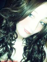 Sexi 21 yr old deep blue eyes curves to die for, 21