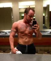 Sexy Very Fit Male Looking to Serve, 28