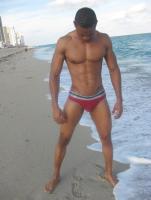 NEW NUEVO Mike Tall Muscular Top -- Alto Muscular Top Mulato- Cubano, 25