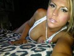 --------Upscale Compaionship--- Blonde/Auburn Hair--------- HOT HOT HOT------Petite, 21
