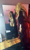 Nyabella, 27