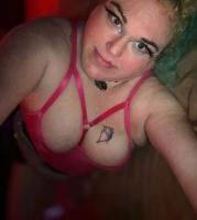 Hosting in SE near DT 5/13Sexy, sweet, and pervy Tgirl sub bottom, 32