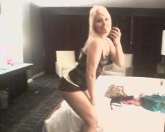 SPECIALS texan girl looking to escape, 21