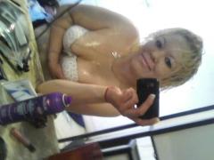 Hi my name is Erica and Im in town looking for a good time !! Call me ASAP, 30