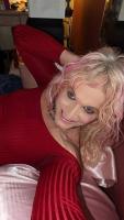 Transsexual hottie available discreet and clean just for you, 38