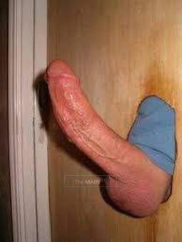 Discreet Gloryhole Open Now????service for discreet men ????????only., 27