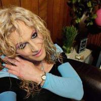 Transsexual hottie available discreet and clean just for you, 38