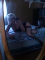 Hot body blond with super sexxy personality, 43