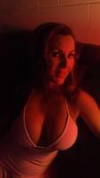 Hey boys looking for a new hotty? Look no further.. HOT PICS!, 35