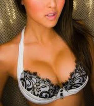 ______________ *~*~*~*~*~*~*~* ASiaN BoMBshELL BEauTY REaDY to PaMpER YoU *~*~*~*~*~*~*~* __________, 25